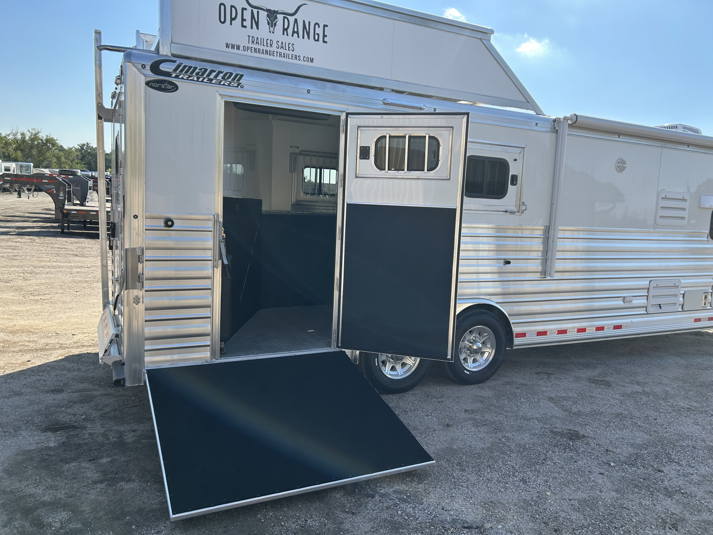 New 2026 Cimarron Norstar 3 Horse LQ