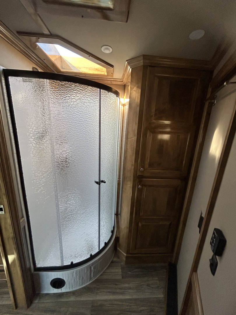 New 2026 Cimarron Norstar 3 Horse LQ