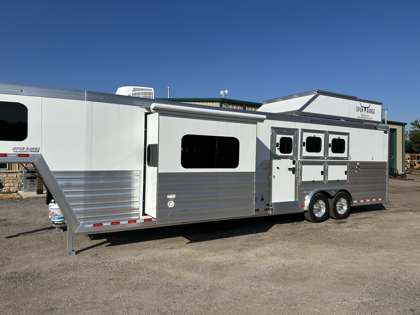 New 2026 Cimarron Norstar 3 Horse LQ