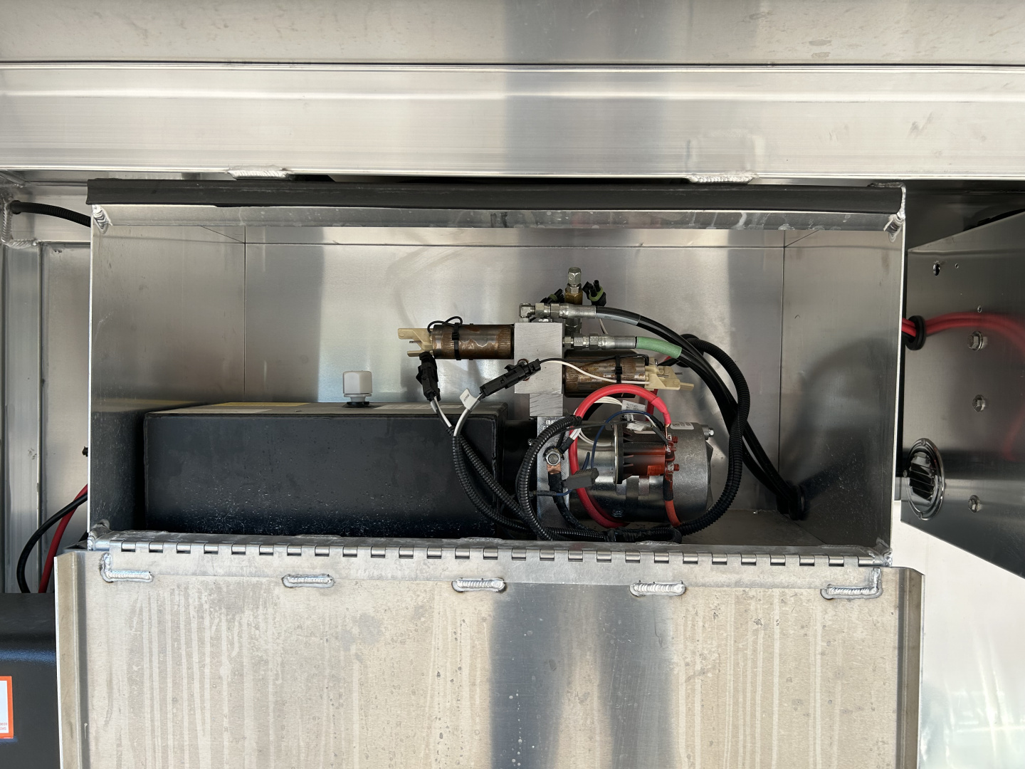 New 2026 Cimarron Norstar 3 Horse LQ