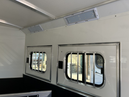 New 2026 Cimarron Norstar 3 Horse LQ