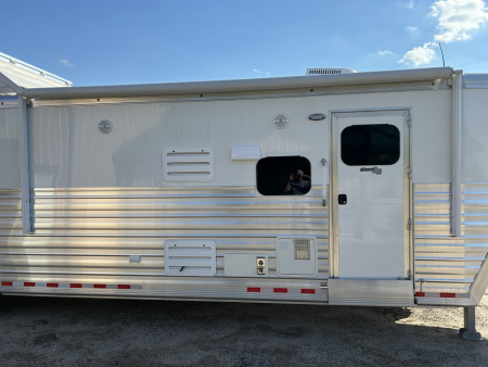 New 2026 Cimarron Norstar 3 Horse LQ