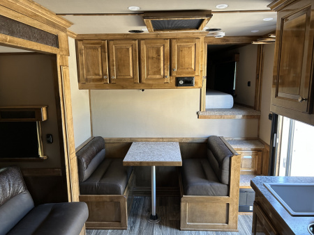 New 2026 Cimarron Norstar 3 Horse LQ