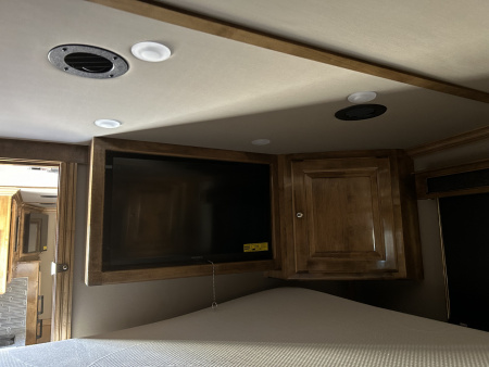 New 2026 Cimarron Norstar 3 Horse LQ