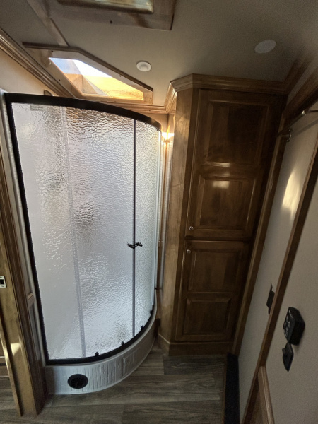 New 2026 Cimarron Norstar 3 Horse LQ