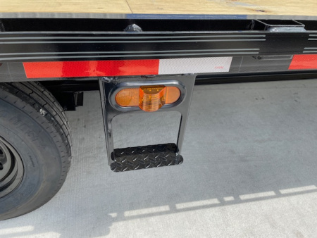 New 2026 DAVIDSON 102X30 (25+5) DECKOVER GOOSENECK (2) TANDEM 8000lb AXLES, GVWR 16,000lbs, MONSTER RAMPS