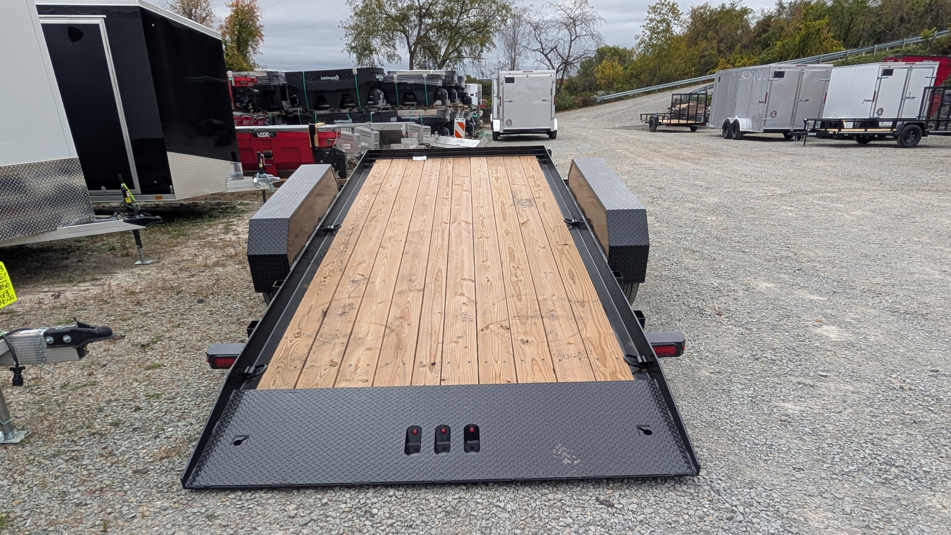 New 2025 CAM Superline 18' Lo Pro Full Tilt Equipment Trailer (7K AXLES)