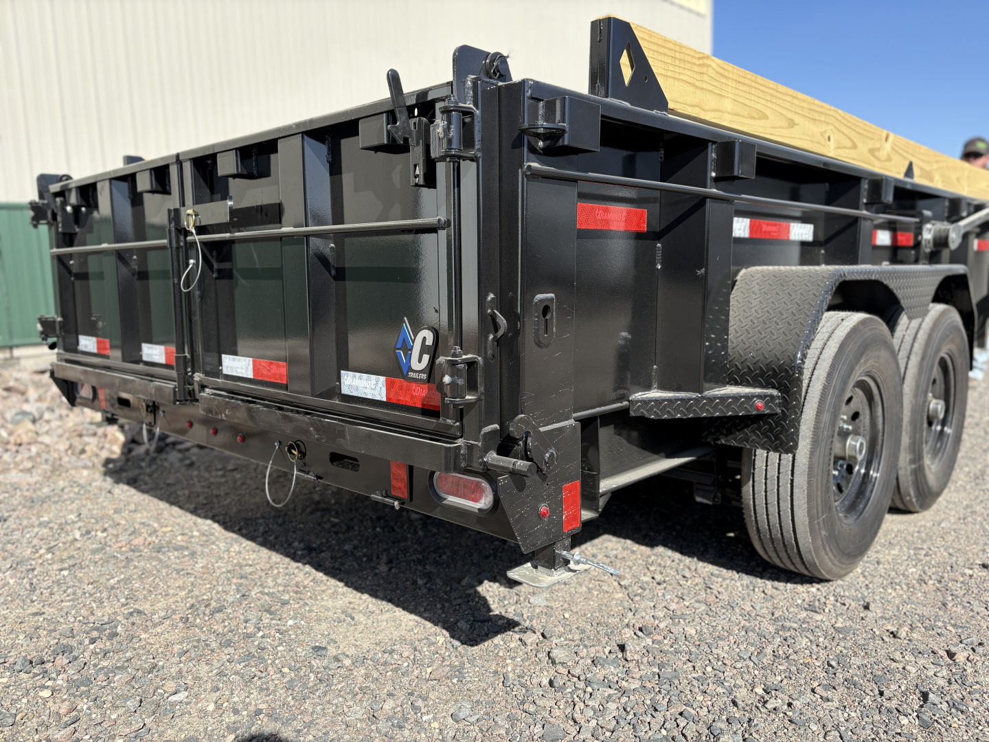 New 2026 14' 14k Diamond C Low Pro Telescopic Dump Trailer