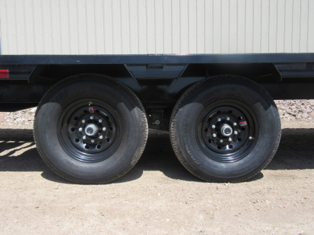 New 2026 28' 14k PJ Low Pro Gooseneck Trailer