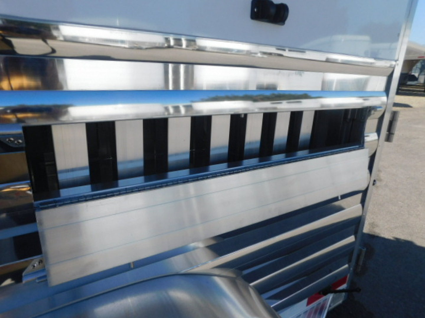 New 2026 Exiss Trailers Exhibitor 716W 6 Pen Stock Combo Trailer