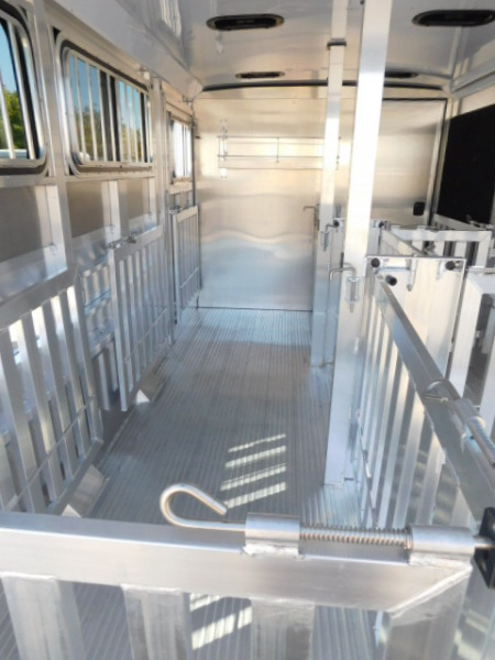 New 2026 Exiss Trailers Exhibitor 716W 6 Pen Stock Combo Trailer