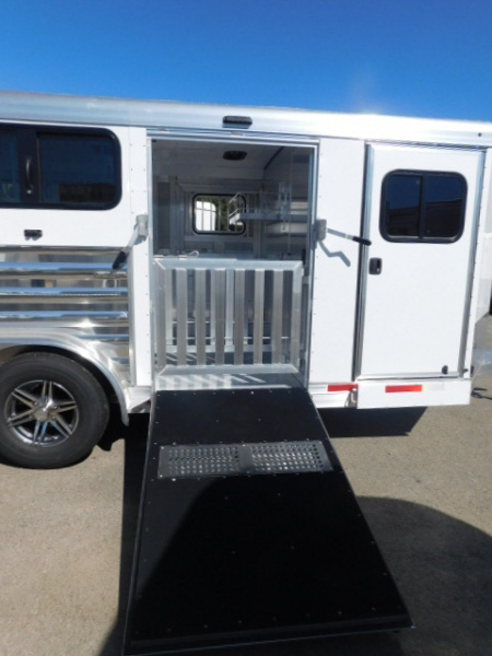 New 2026 Exiss Trailers Exhibitor 716W 6 Pen Stock Combo Trailer