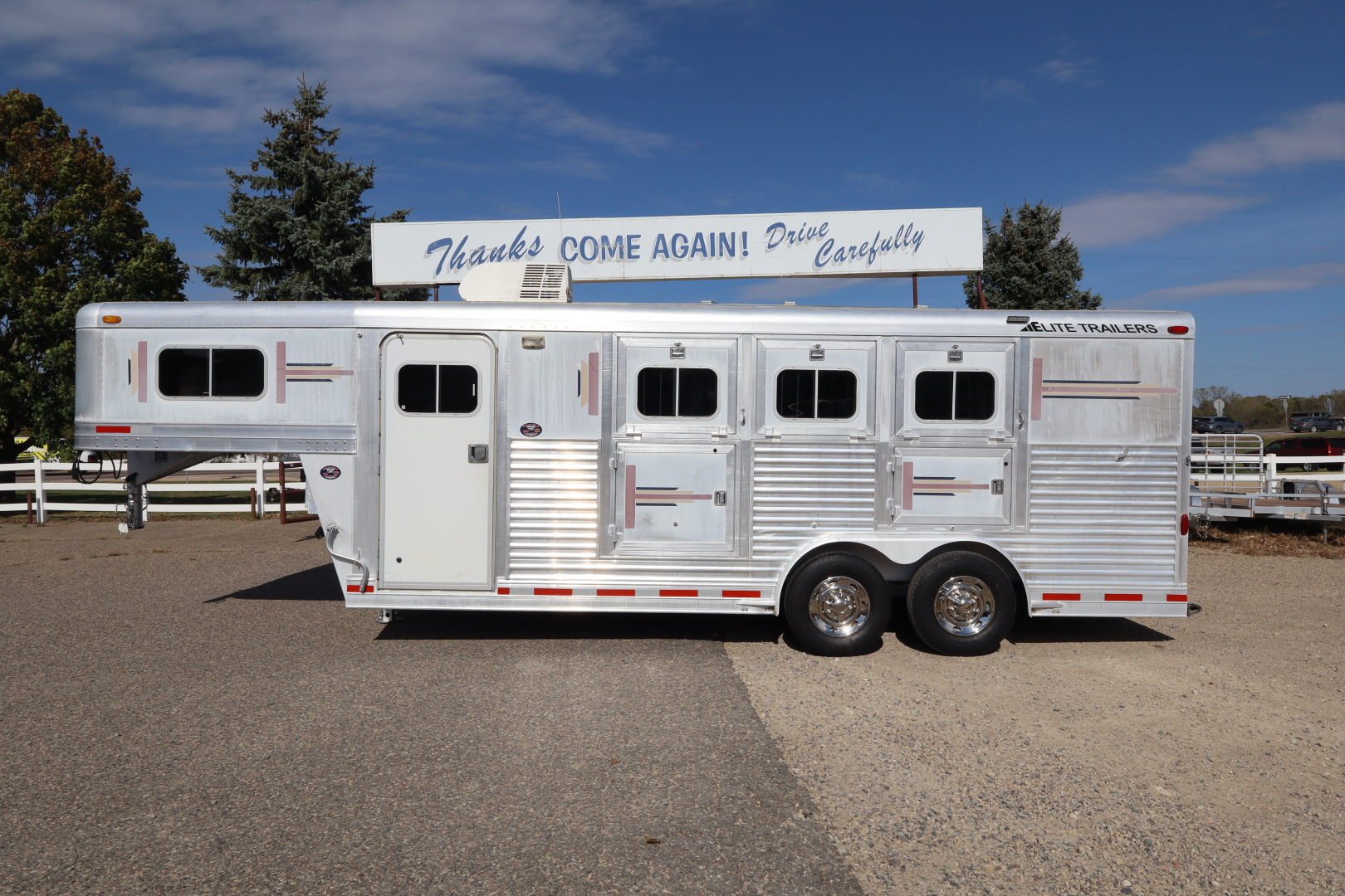 Used 2001 Elite Trailers 3 Horse Weekender Horse Trailer