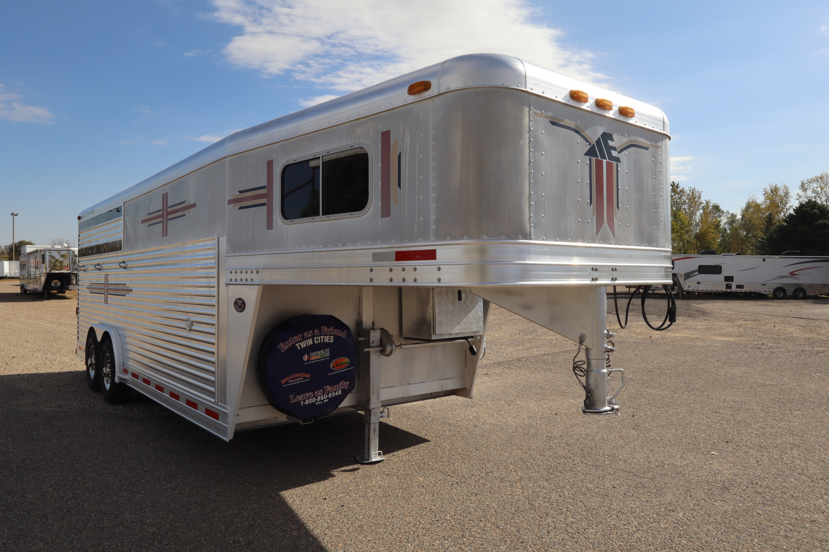 Used 2001 Elite Trailers 3 Horse Weekender Horse Trailer