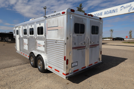 Used 2001 Elite Trailers 3 Horse Weekender Horse Trailer