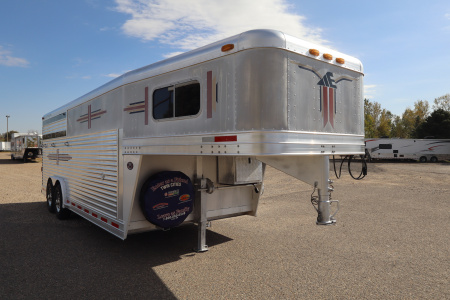 Used 2001 Elite Trailers 3 Horse Weekender Horse Trailer