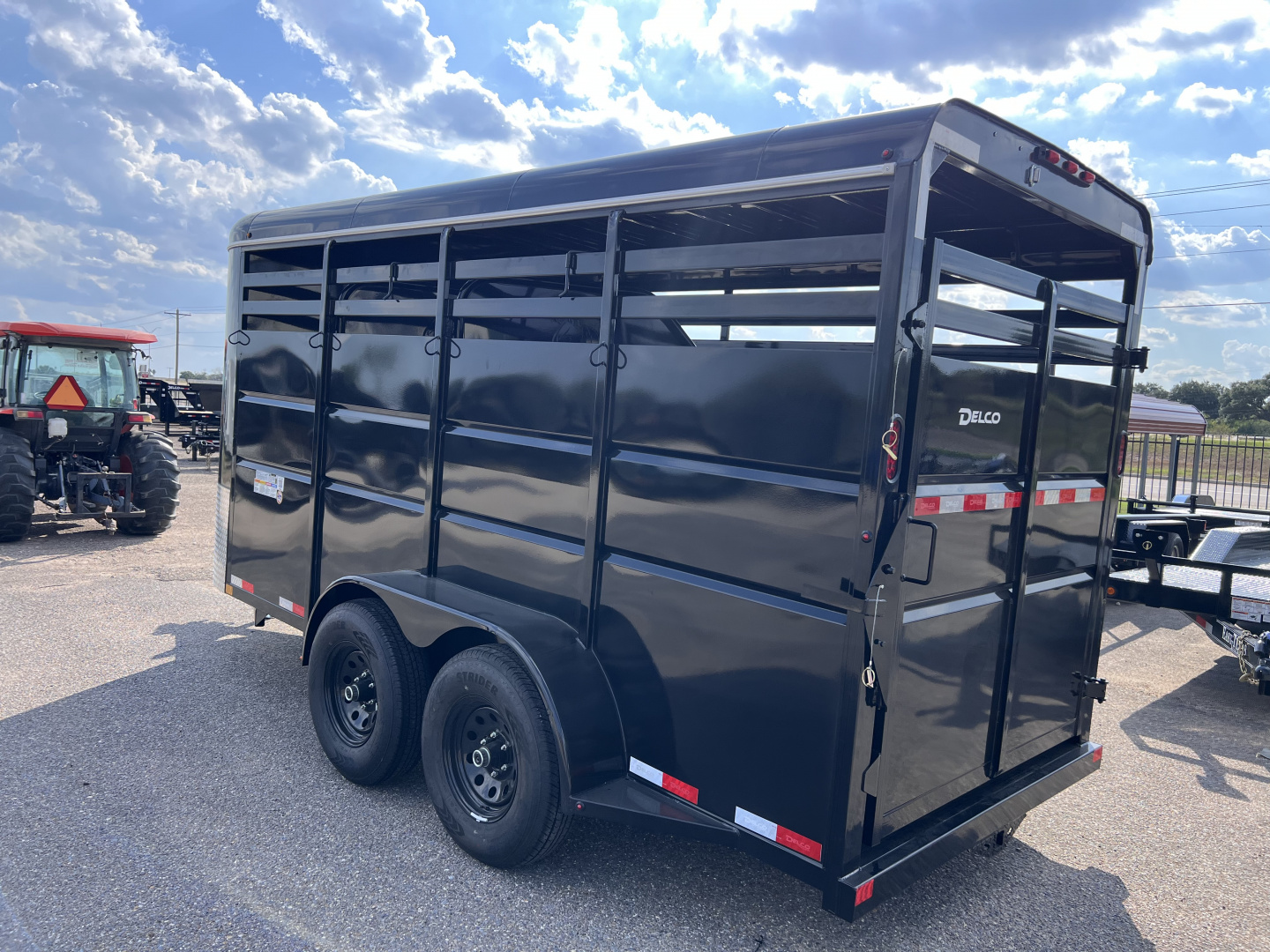 New 2026 Delco Trailers 3 Horse Slant Trailer