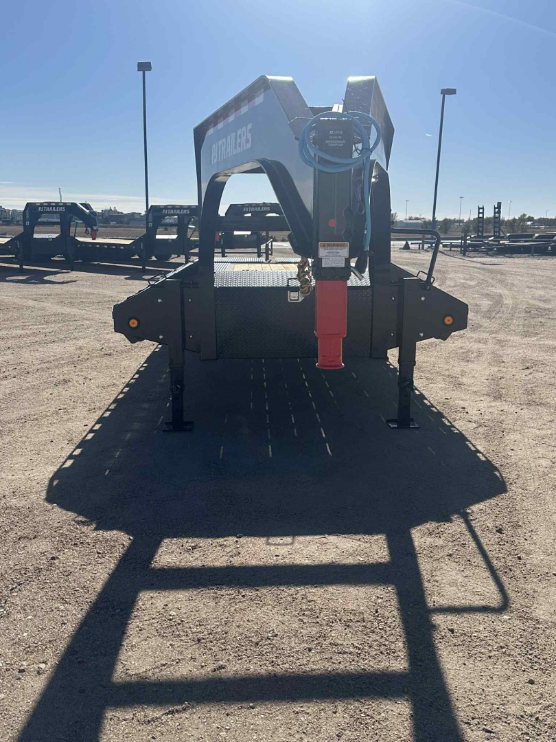 New 2026 PJ 25' Low-Pro Flatdeck with Duals (LD) Gooseneck (10k)