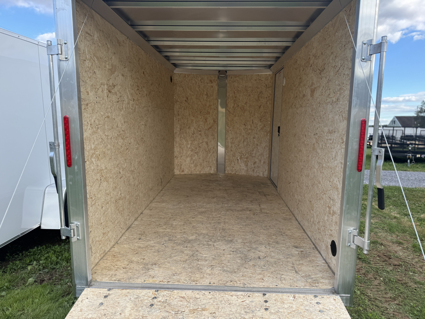 2026 E-Z Hauler photo 4