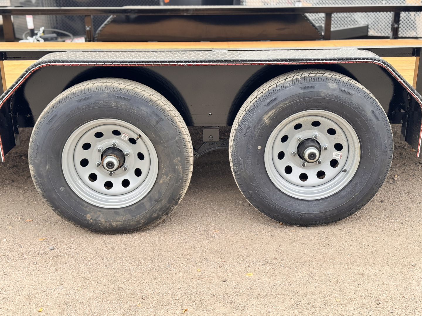 New 2026 Diamond T 7-16 Heavy Duty Tandem Axle Split Gate Utility 10K GVWR