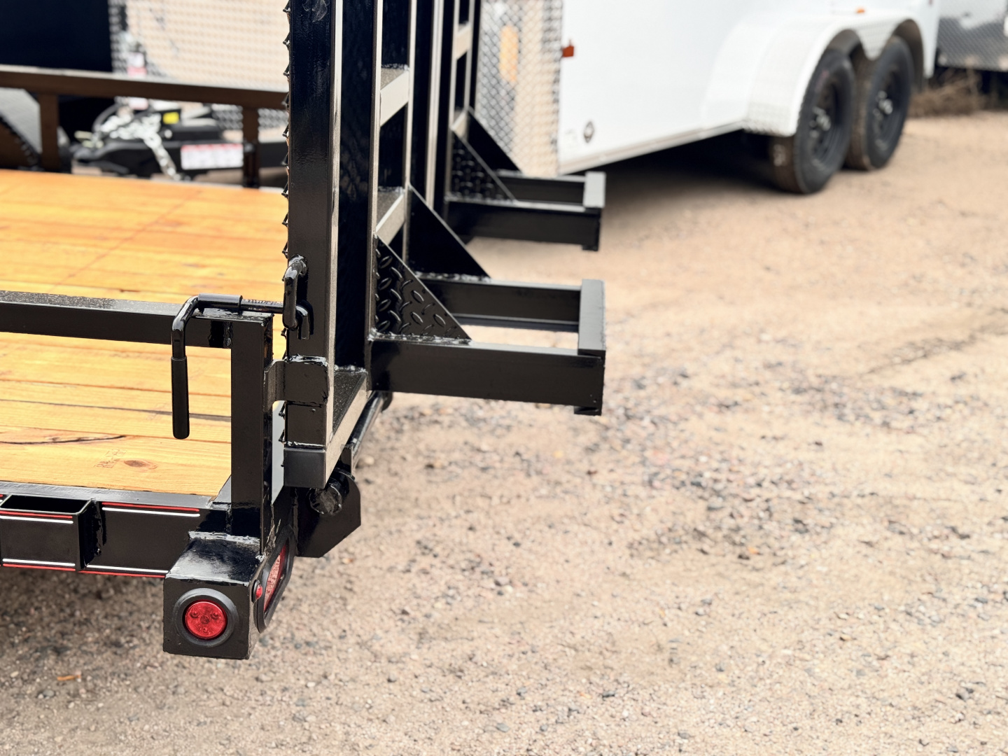 New 2026 Diamond T 7-16 Heavy Duty Tandem Axle Split Gate Utility 10K GVWR