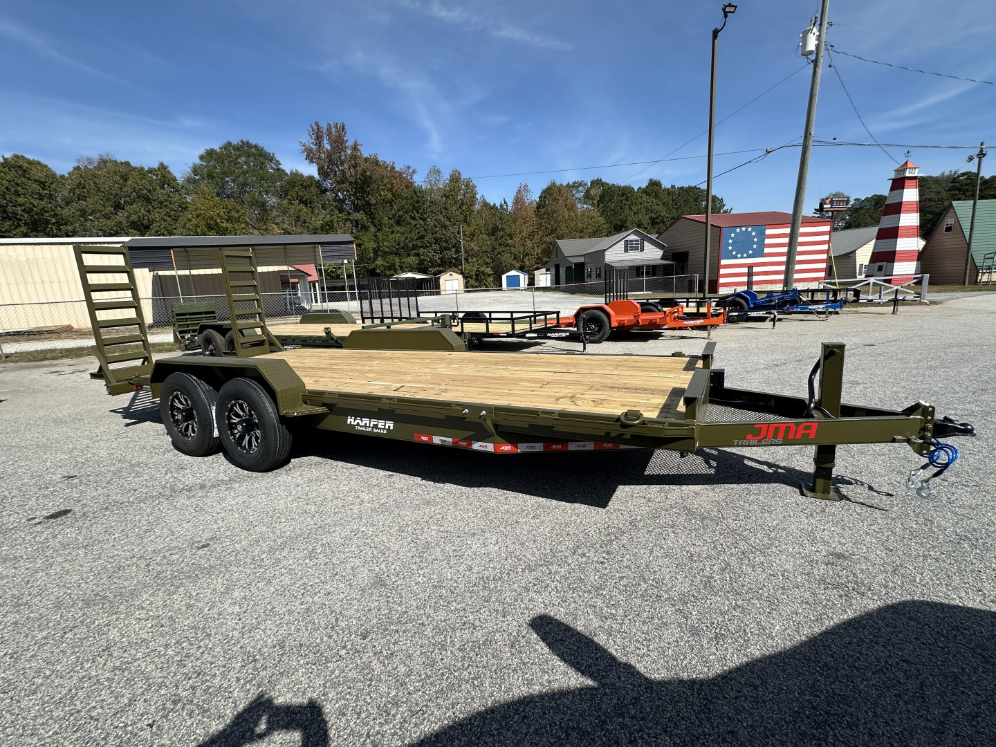 New 2025 82X20 14K EQUIPMENT HAULER WITH MESH CHAIN BOX AND RUB RAIL/CUSTOM WHEELS
