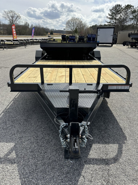 New 2025 JOBSITE 22' 15K TILT EQUIPMENT TRAILER