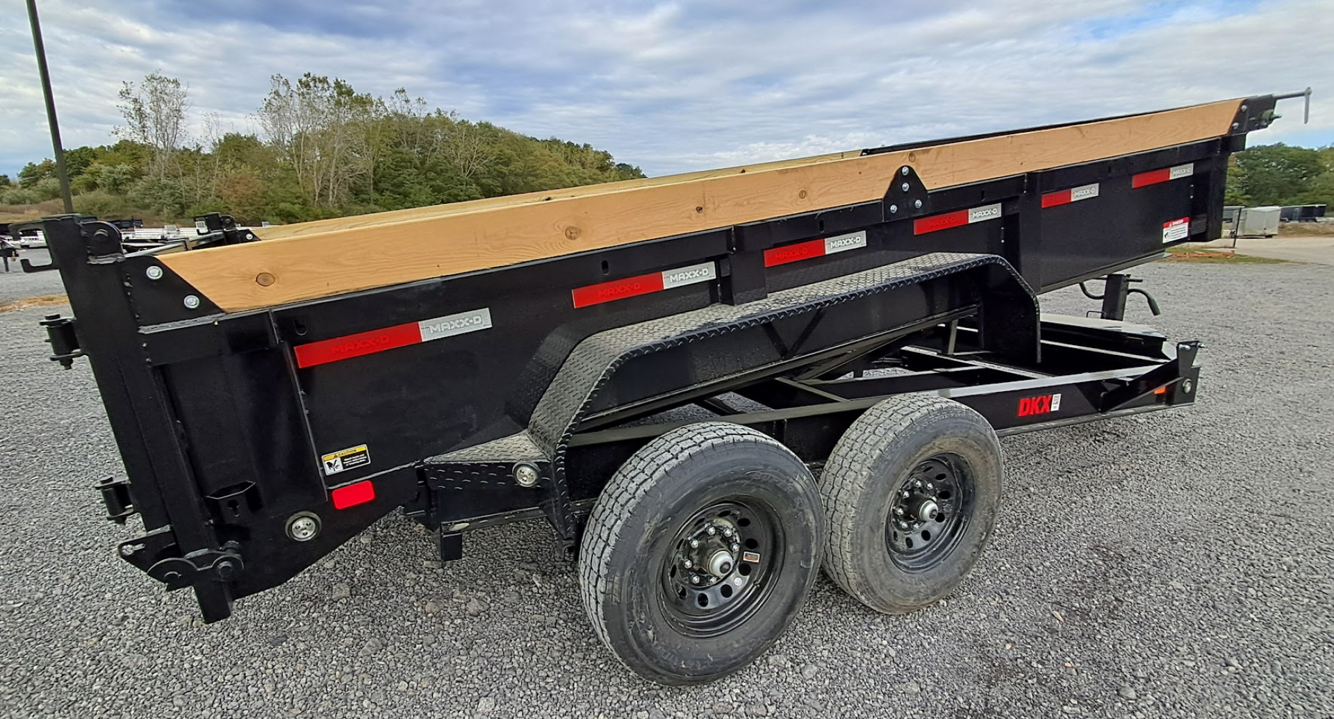 New 2026 MAXX-D DKB8314-084045 Dump Trailer