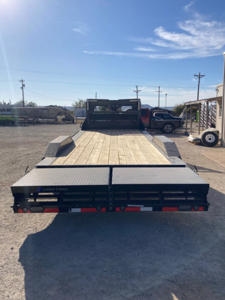 New 2026 Load Trail GC 102" x 26' Tandem Gooseneck Carhauler