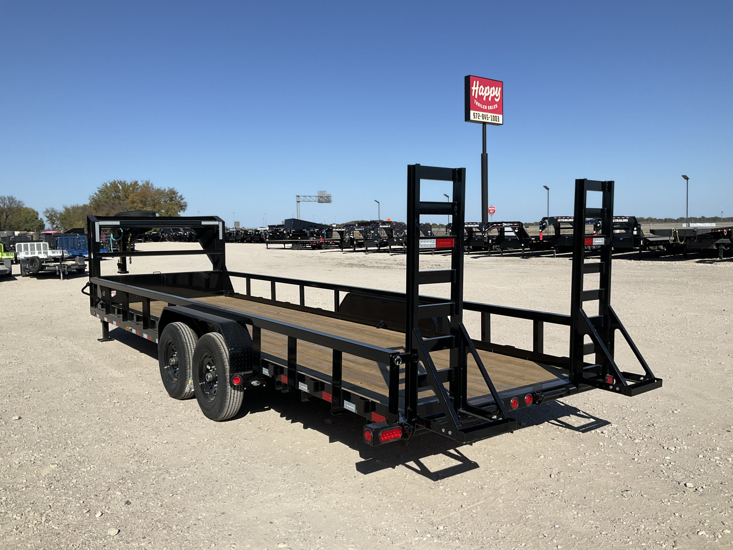 New 2026 PJ 83"x24' Gooseneck Angle Pipetop Trailer – P8