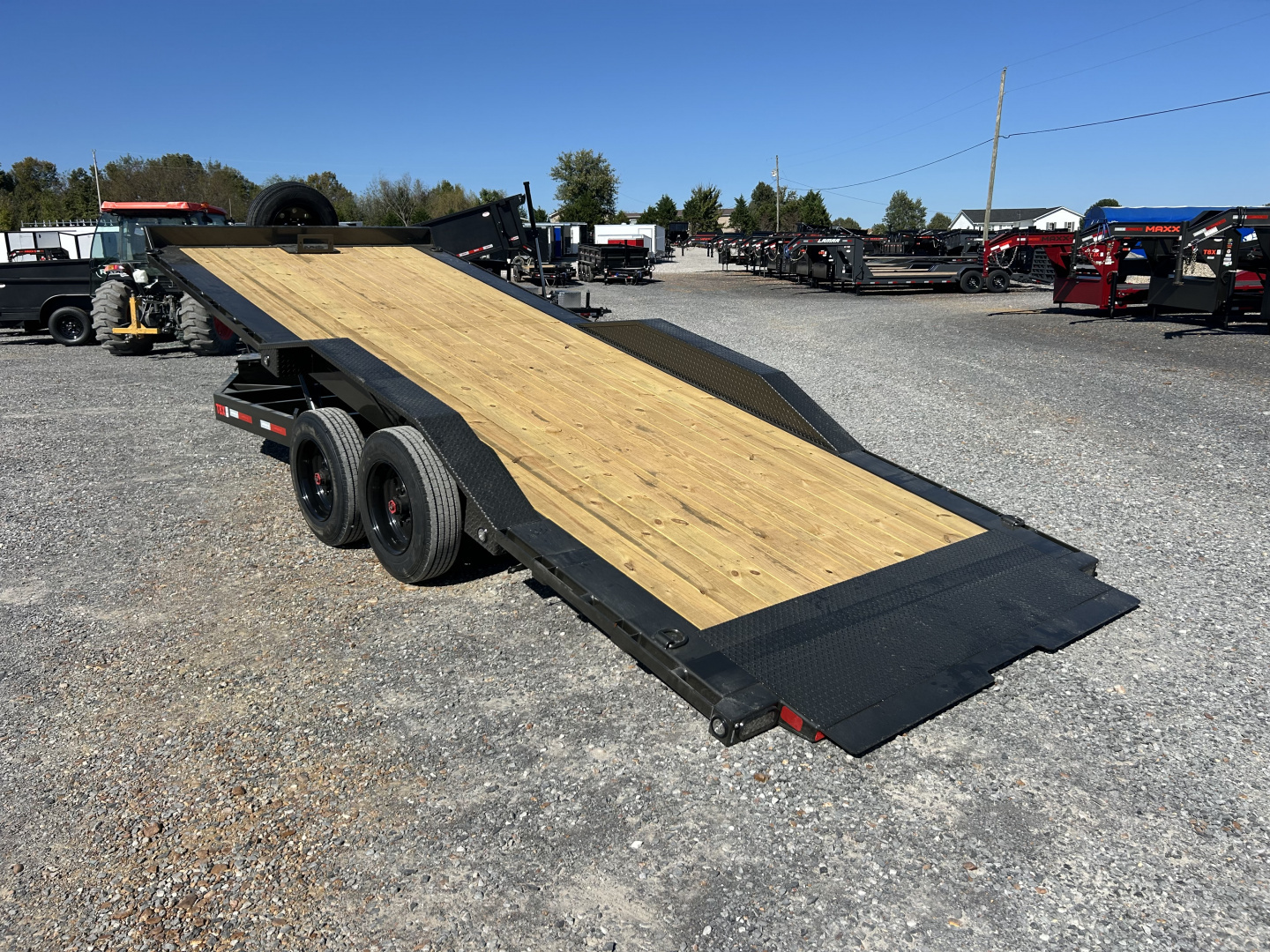 New 2026 MAXXD Power Tilt Trailer | 102" x 22' | 17.5K GVWR