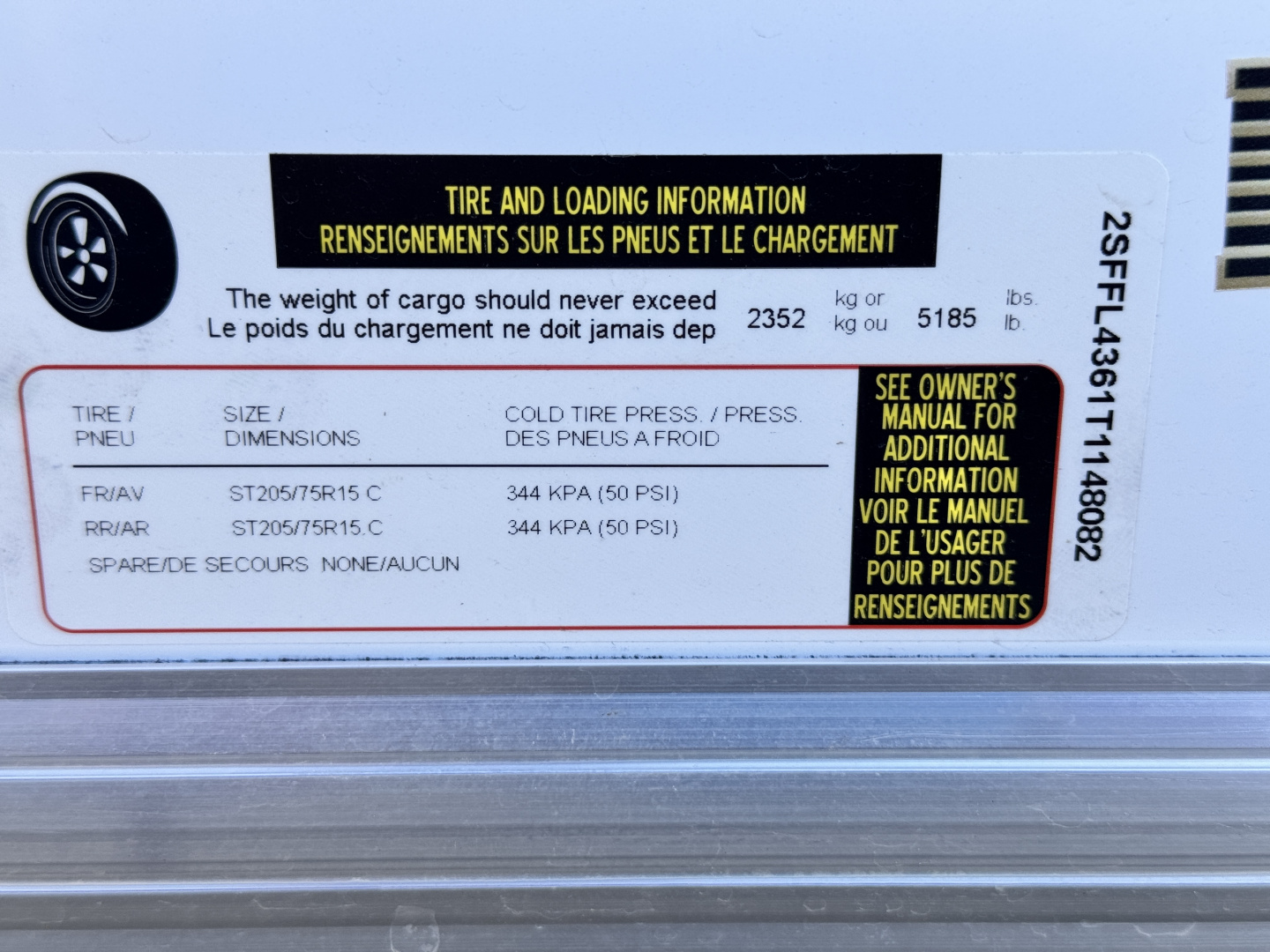 New 2026 Royal Cargo Trailers 7.5-16-1.5V Enclosed