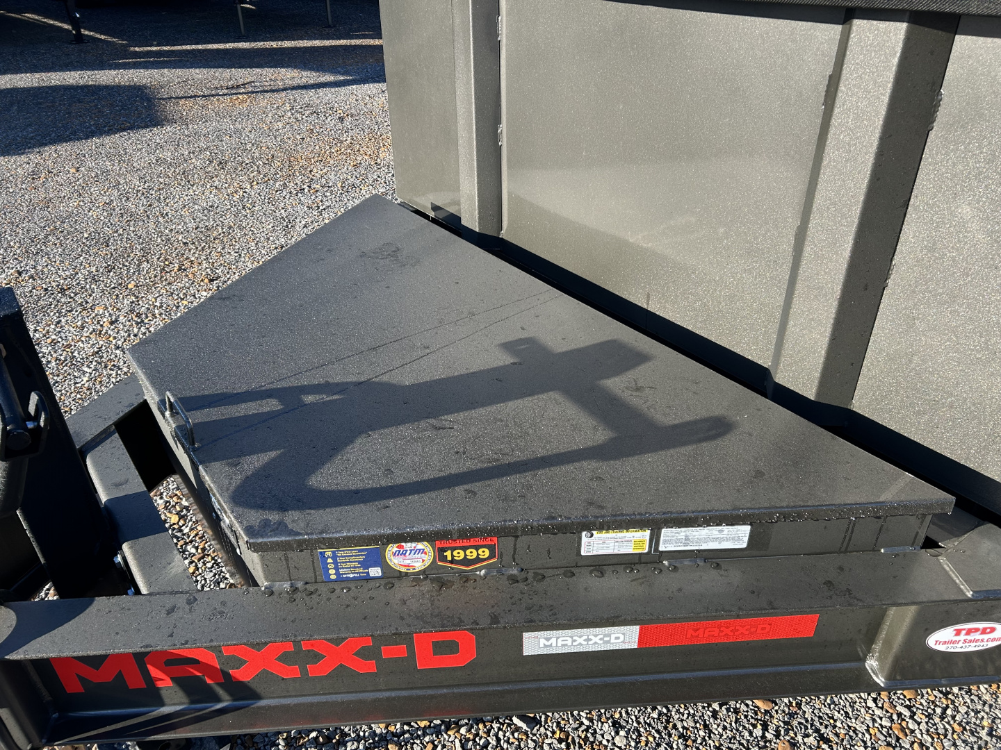 New 2026 MAXXD Dump Trailer | 83" x 14' 17.5K GVWR