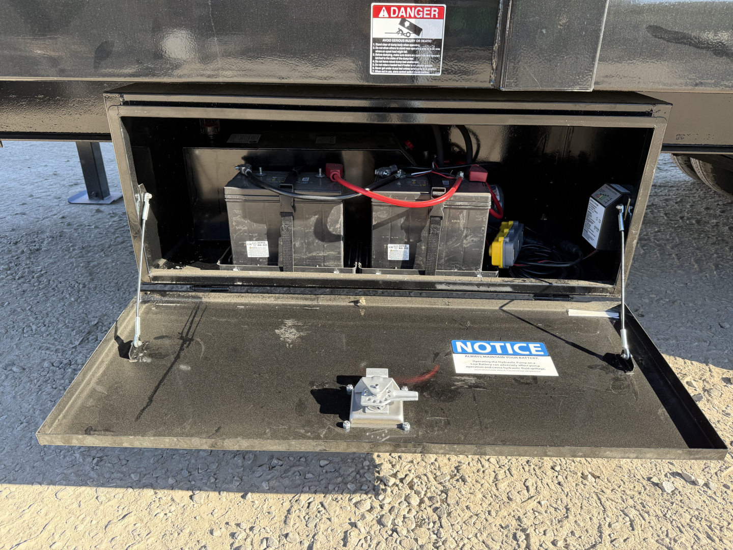 New 2026 Iron Bull DMG 20K 20' GN DUMP Dump Trailer