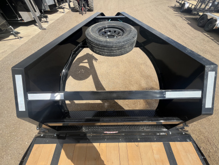 New 2026 PJ 102"x36' GN Low-Pro Flatbed w/ Singles - LX