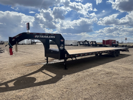 New 2026 PJ 102"x36' GN Low-Pro Flatbed w/ Singles - LX