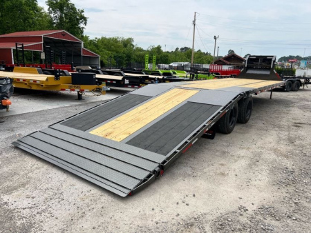 New 2026 MAXX-D YDB 32' HYD DOVE, HYD JACK Equipment Trailer