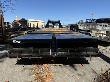 New 2026 P & T Trailers 14K 20+5 DECKOVER GN 10K JACK W/MEGA Equipment Trailer
