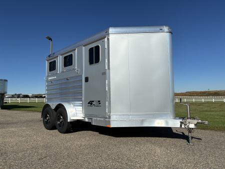 Used 2025 4-Star 2H BP Slant Load Horse Trailer - DEMO