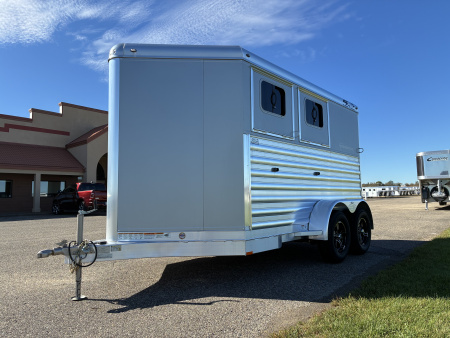 Used 2025 4-Star 2H BP Slant Load Horse Trailer - DEMO