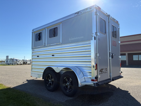 Used 2025 4-Star 2H BP Slant Load Horse Trailer - DEMO