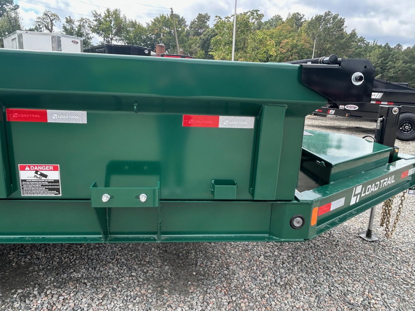 New 2026 Load Trail 7X16 14K Low Pro w/ 2' Sides Dump Trailer