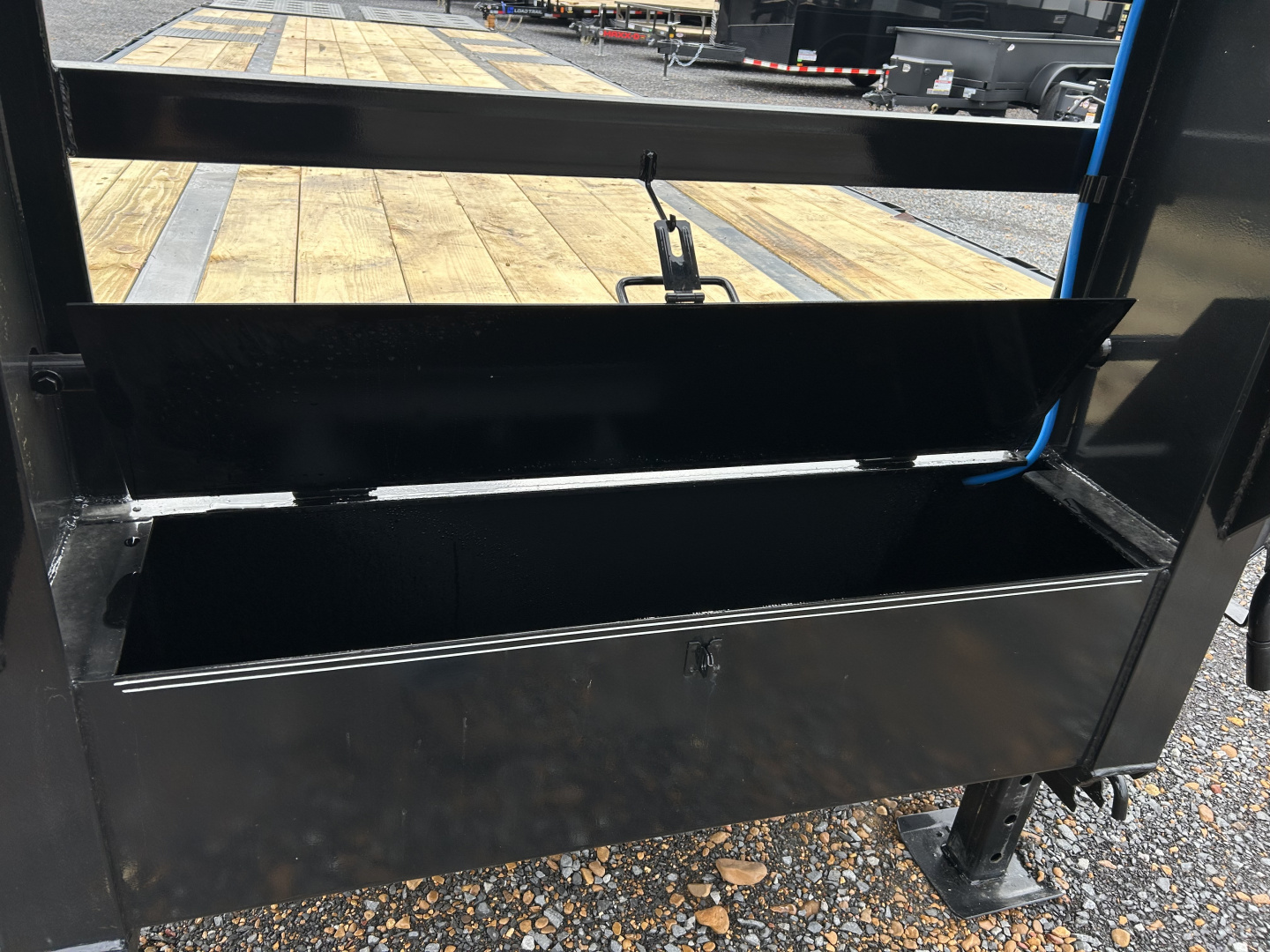 New 2026 Legend 102"X32' 22.5K Gooseneck Flatbed Trailer