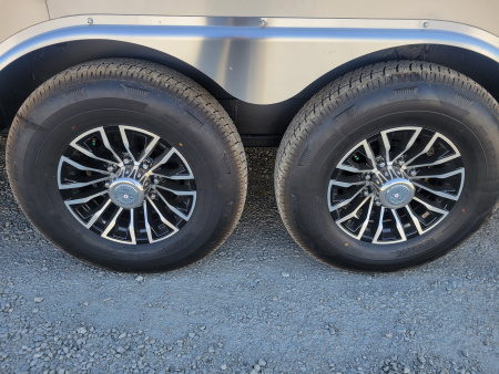 New 2026 Sure-Trac 8.5x24 Pro Series Enclosed Bullnose Car Hauler