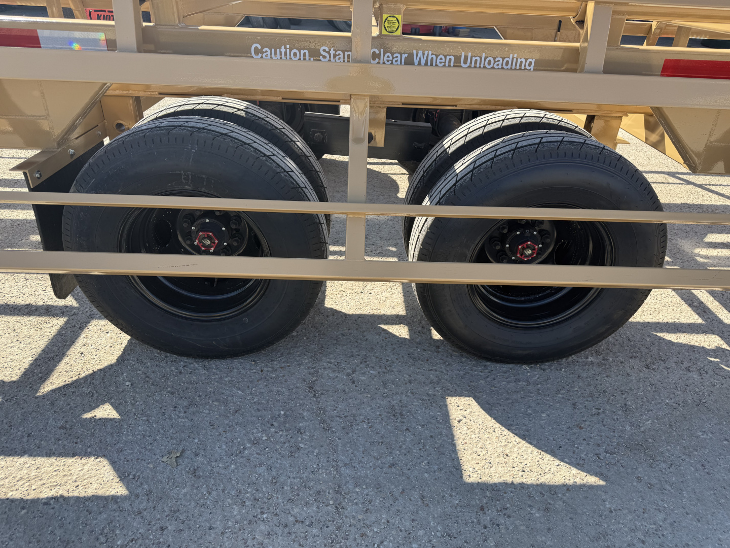 New 2026 Neckover 38H Hay Trailer