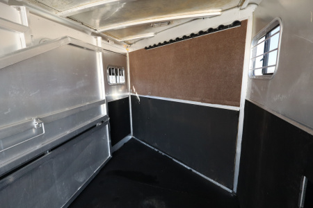 Used 2002 Exiss Trailers 5 Horse Gooseneck Horse Trailer