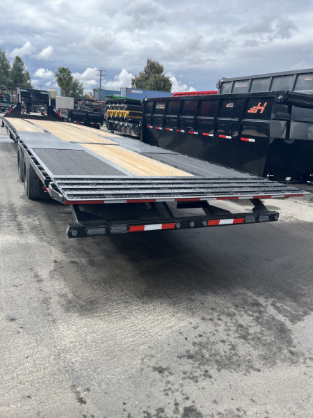 New 2026 MAXX-D YHB10240 Flatbed Trailer