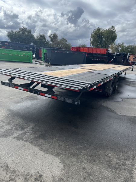 New 2026 MAXX-D YHB10240 Flatbed Trailer