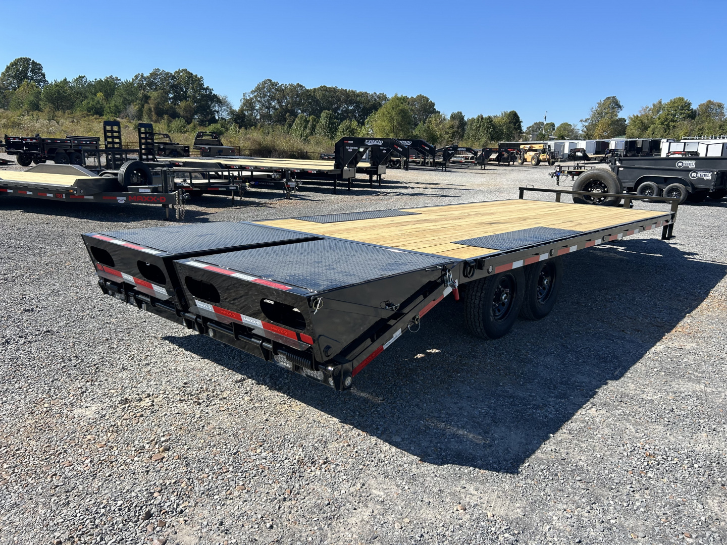 New 2026 MAXXD 102"X24' 15K Flatbed Trailer