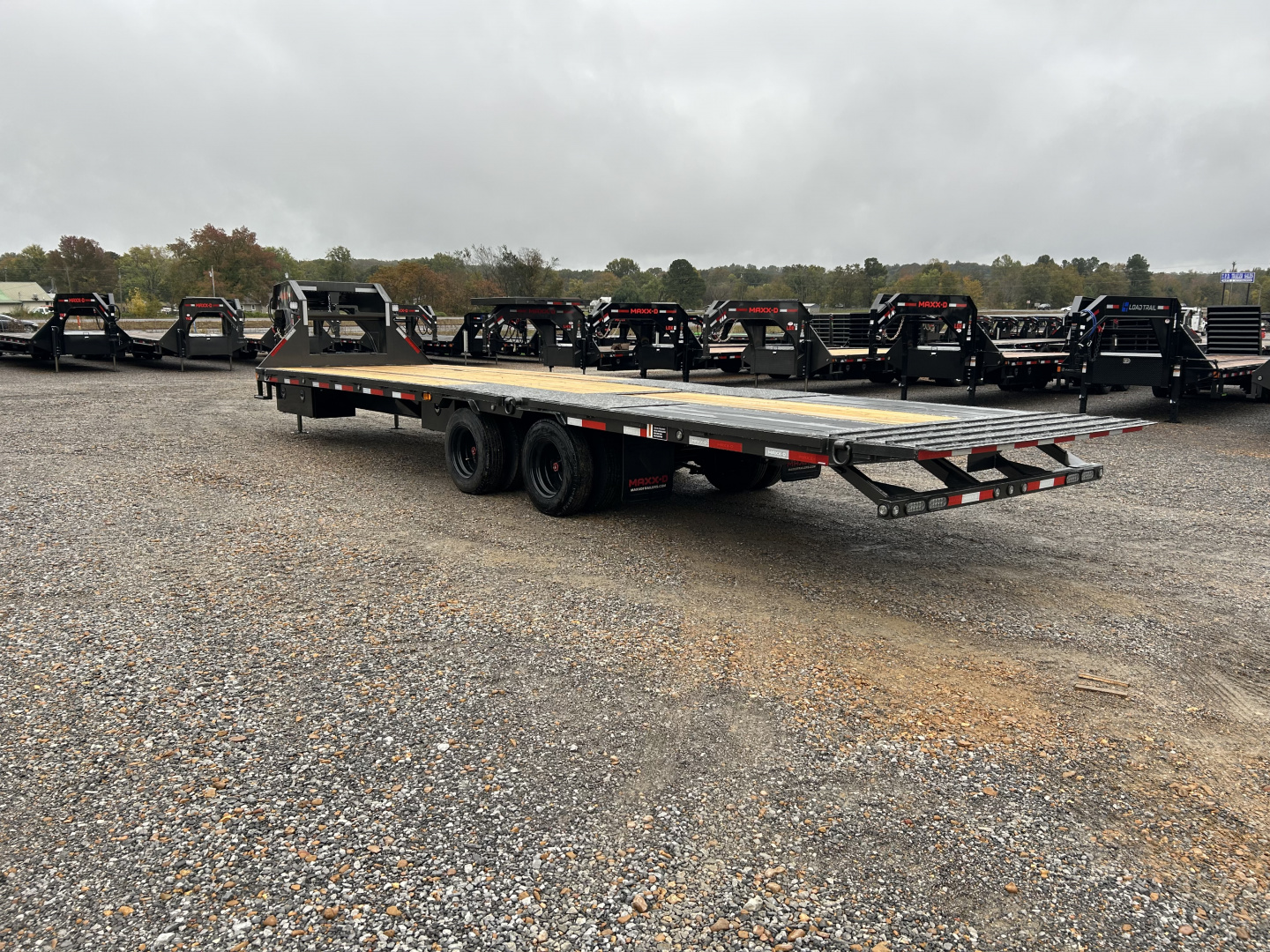 New 2026 MAXXD Gooseneck Trailer | 32' x 102' 30K GVWR